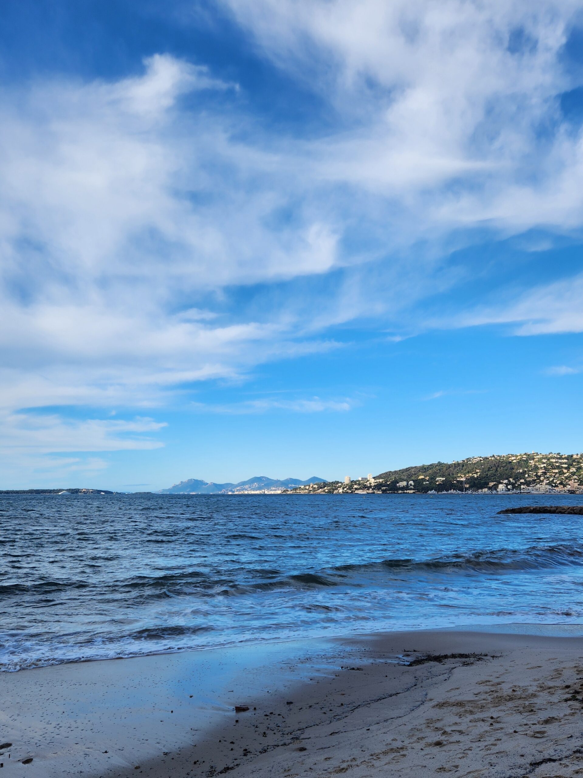 Searching for Australia in France